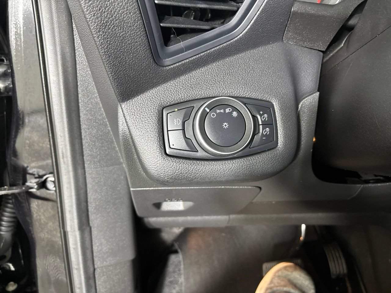 Used 2019 Ford Escape SE AWD/4WD image 15