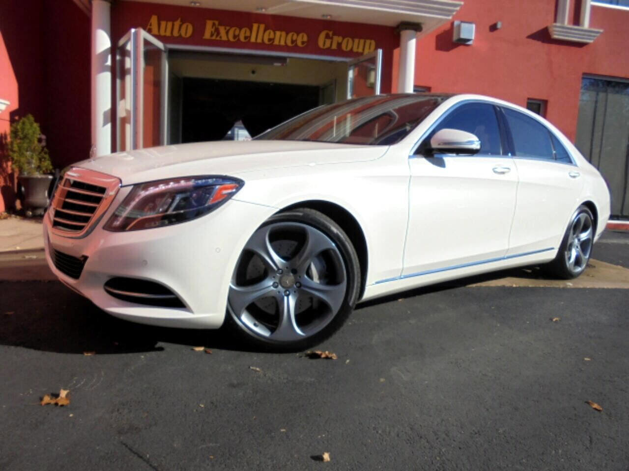 Used 2015 Mercedes-Benz S 550 Sedan image 4