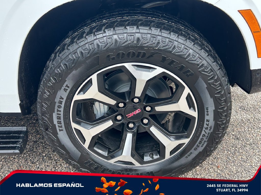 New 2026 GMC Yukon AT4 w/ AT4 Premium Package AWD/4WD image 22