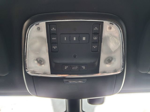 Used 2020 Jeep Grand Cherokee Limited X image 40