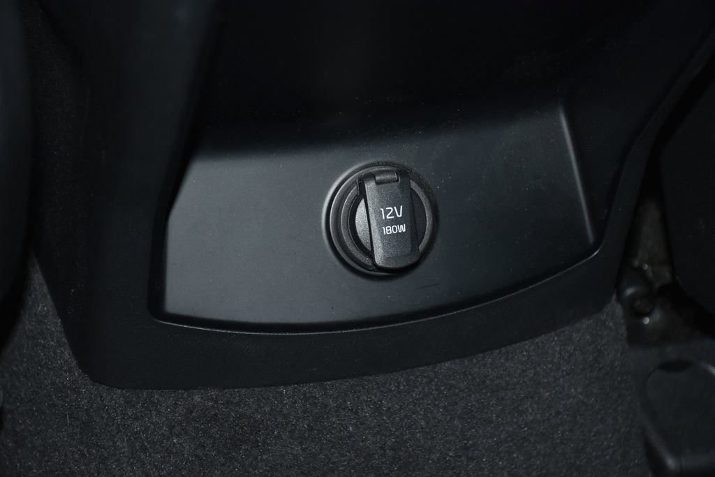 Used 2024 Kia Sorento S FWD image 28