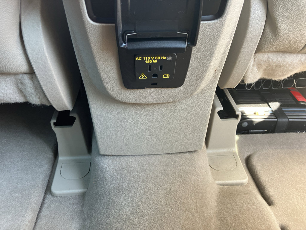 Used 2013 Ford C-MAX Energi SEL image 30