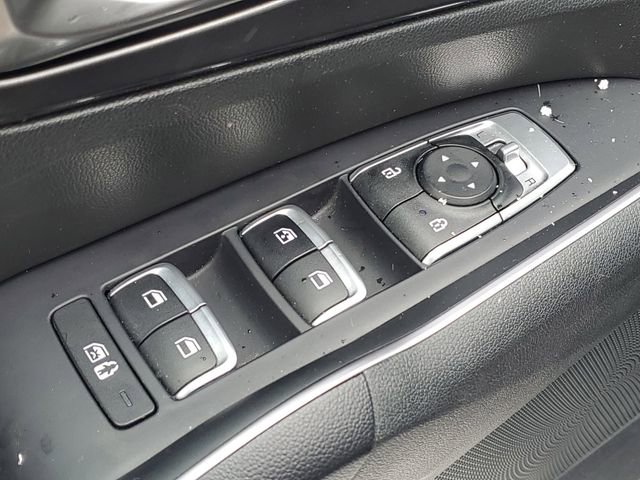 Used 2023 Kia Sorento LX image 21