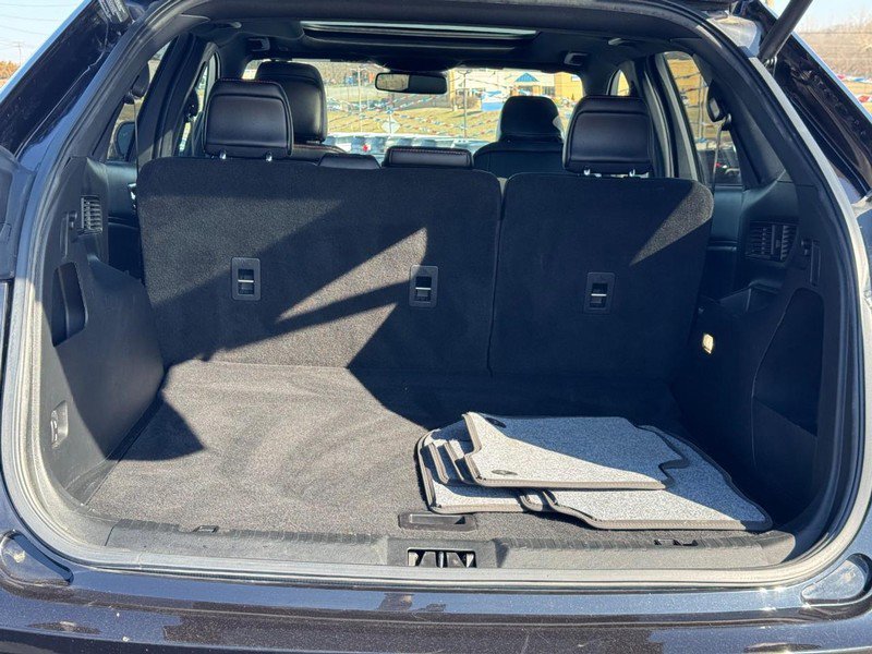 Used 2021 Ford Edge ST-Line FWD image 4