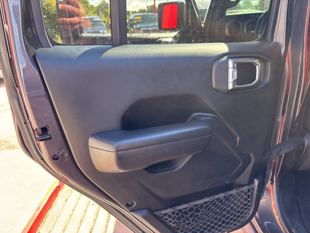 Used 2018 Jeep Wrangler Unlimited Sport S image 21