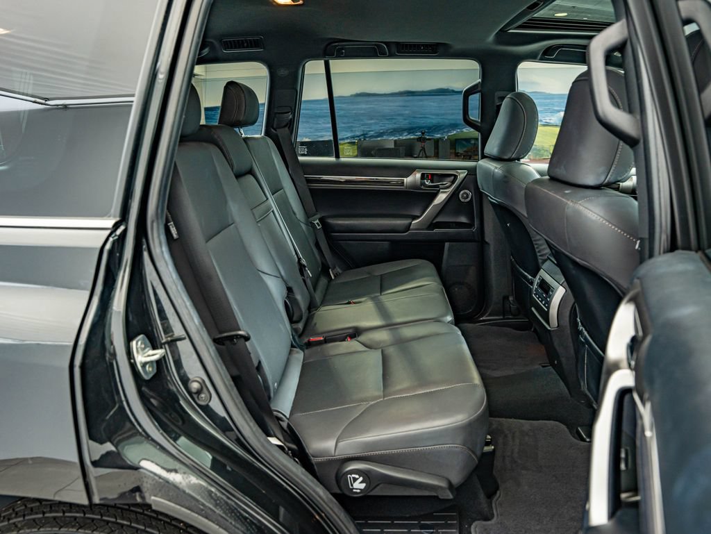Certified 2023 Lexus GX 460 Premium w/ Premium Plus Package AWD/4WD image 36