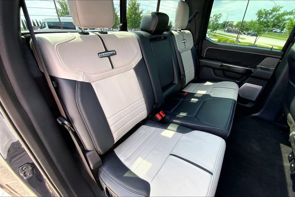 Used 2023 Ford F150 Lightning Platinum AWD/4WD image 27