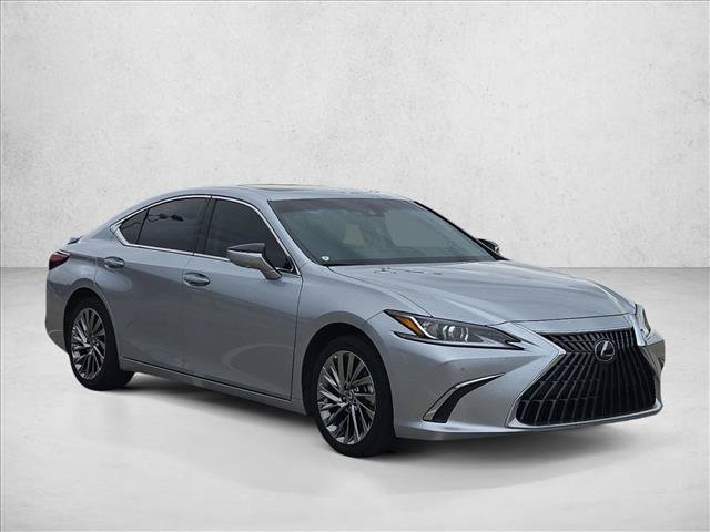 Used 2024 Lexus ES 300h w/ Technology Package FWD image 3