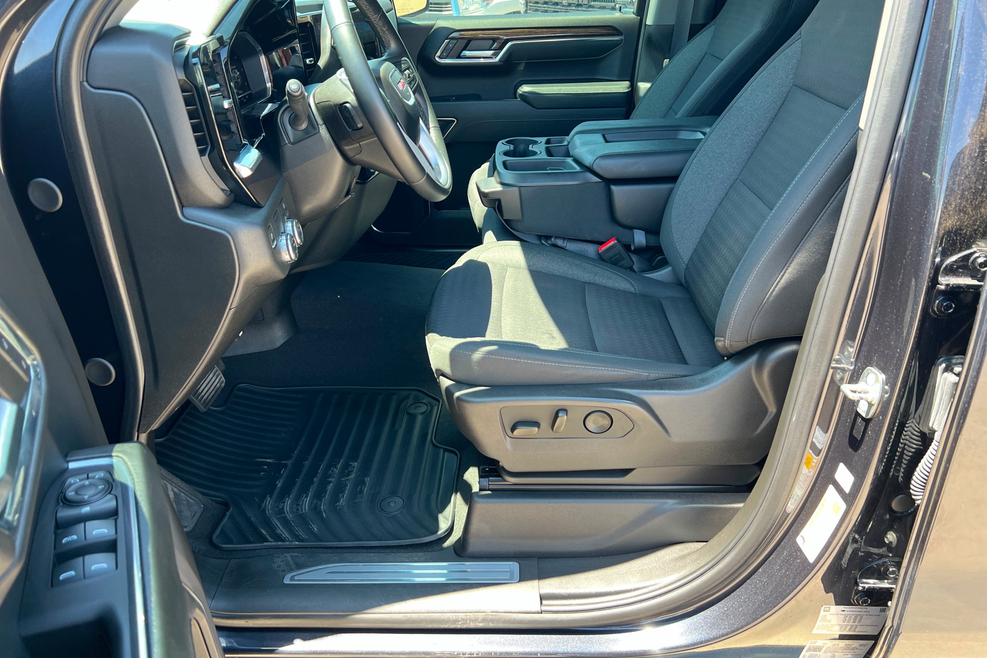 Used 2024 GMC Sierra 1500 Elevation RWD image 18