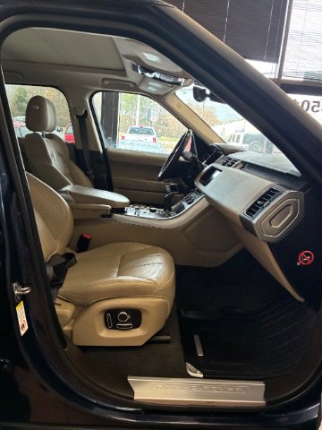 Used 2017 Land Rover Range Rover Sport HSE image 34