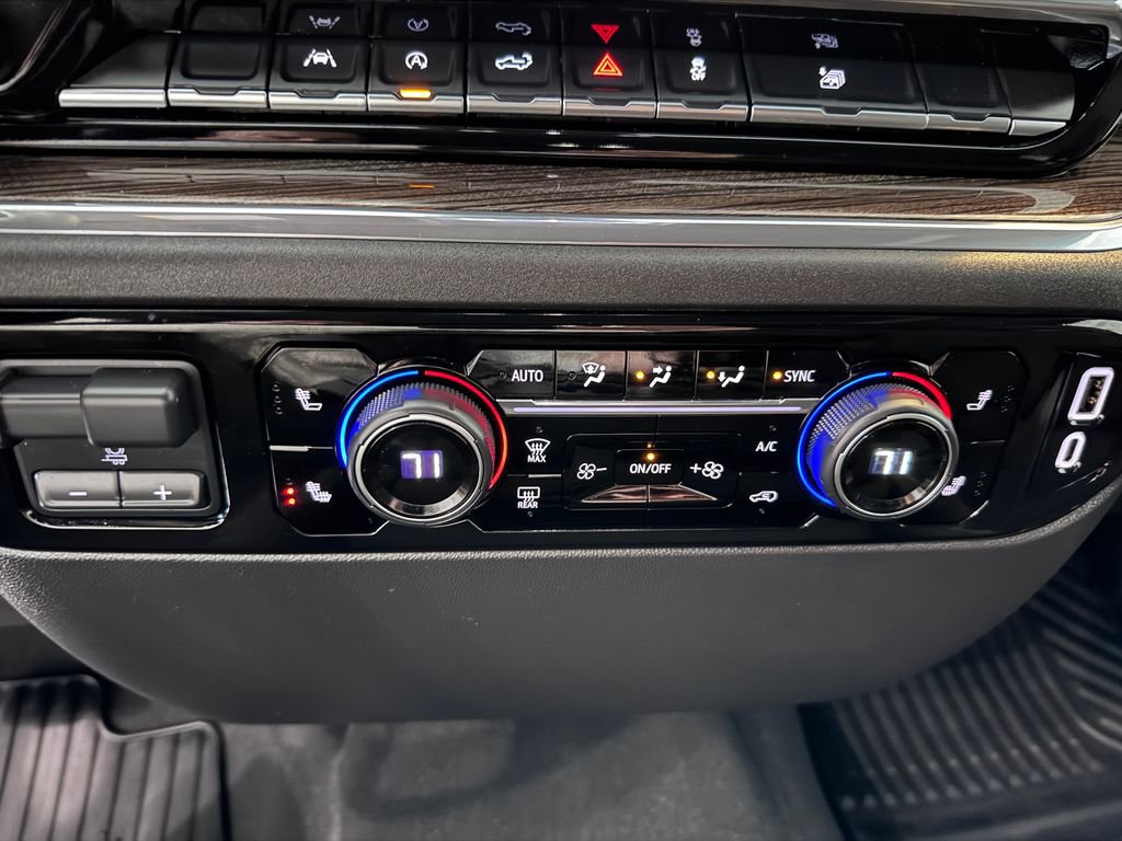 Certified 2025 Chevrolet Silverado 1500 LT AWD/4WD image 19