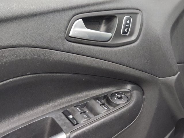 Used 2017 Ford Escape SE FWD image 17