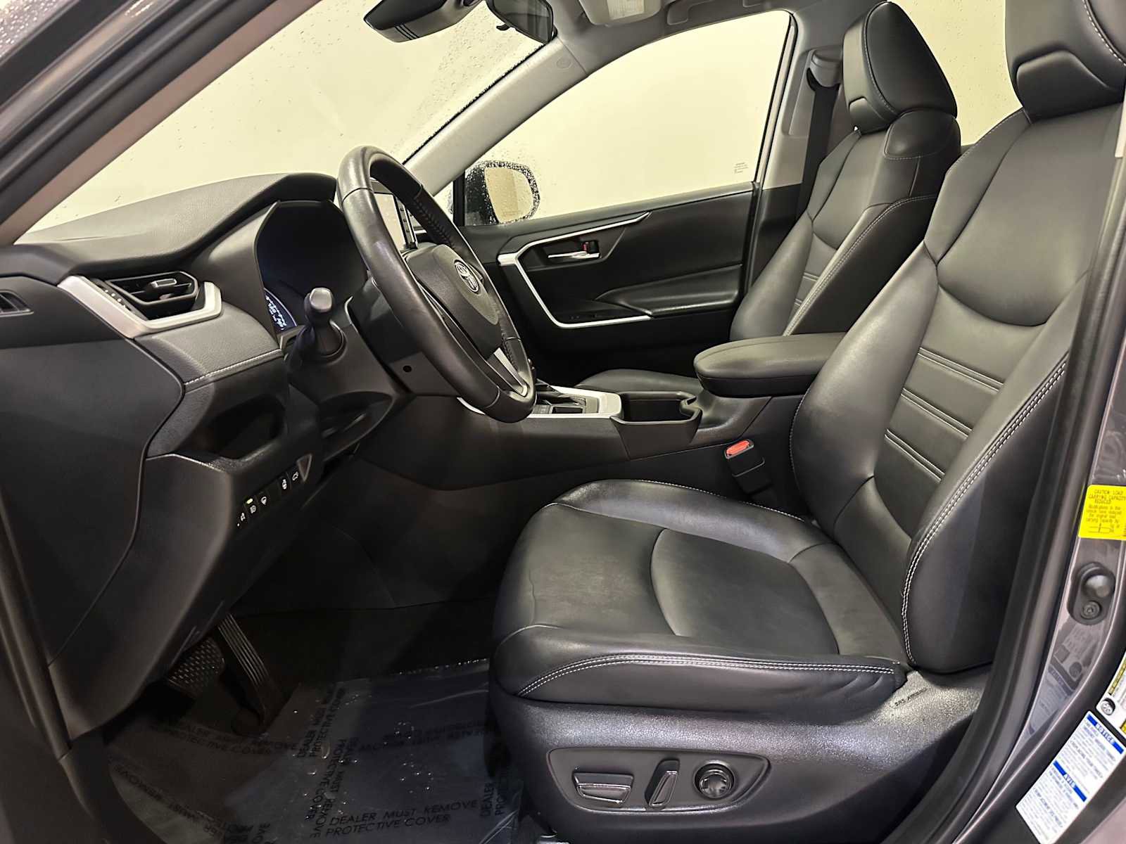 Certified 2022 Toyota RAV4 XLE Premium AWD/4WD image 36