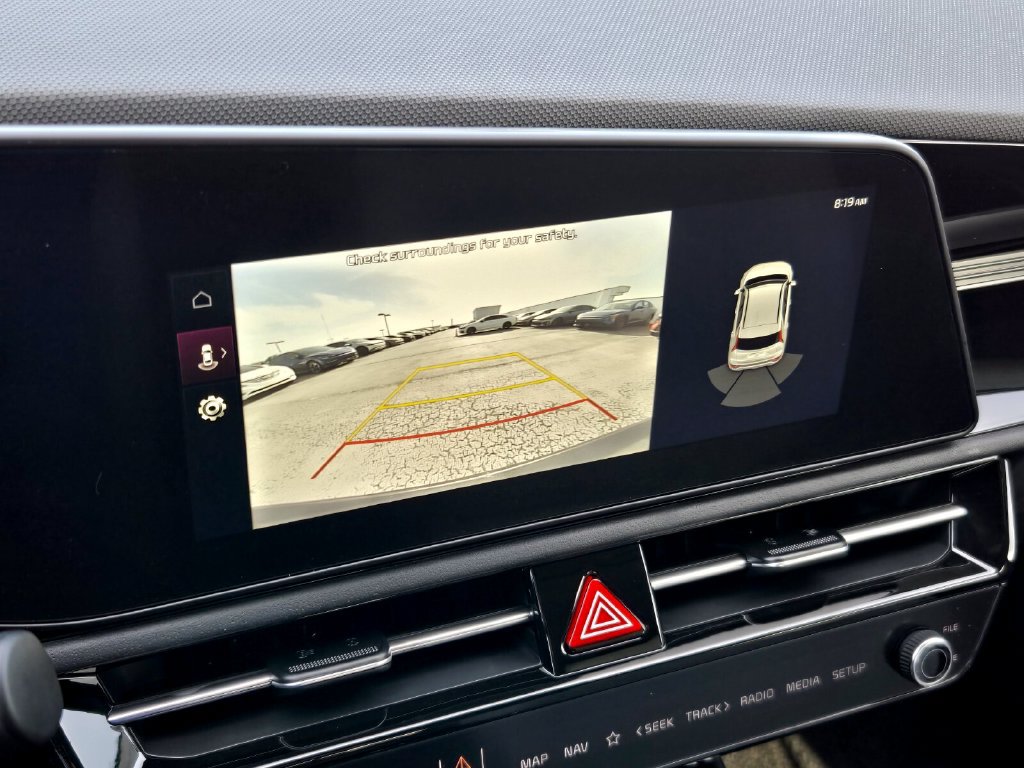 New 2026 Kia Niro EX FWD image 9