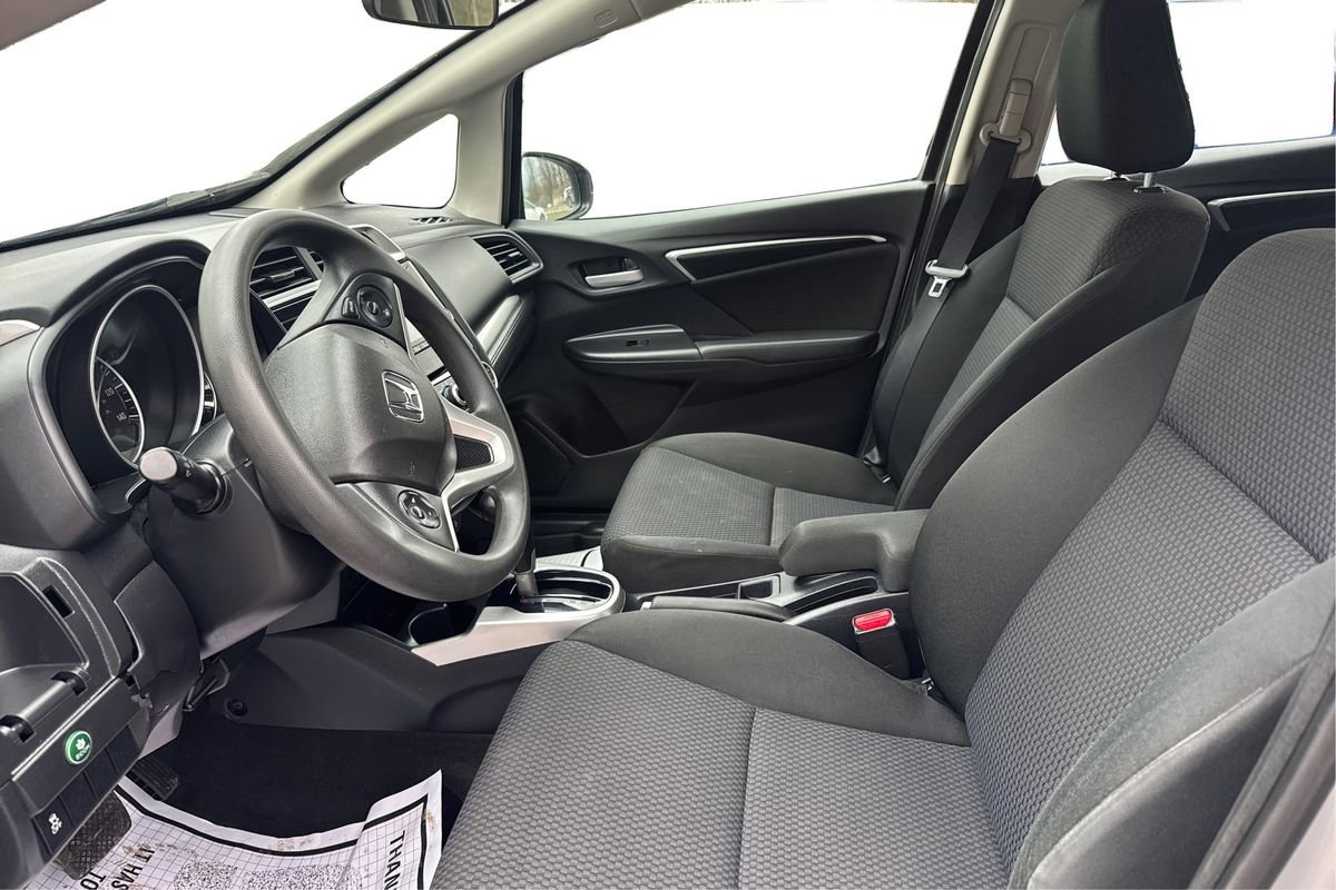 Used 2019 Honda Fit LX image 9