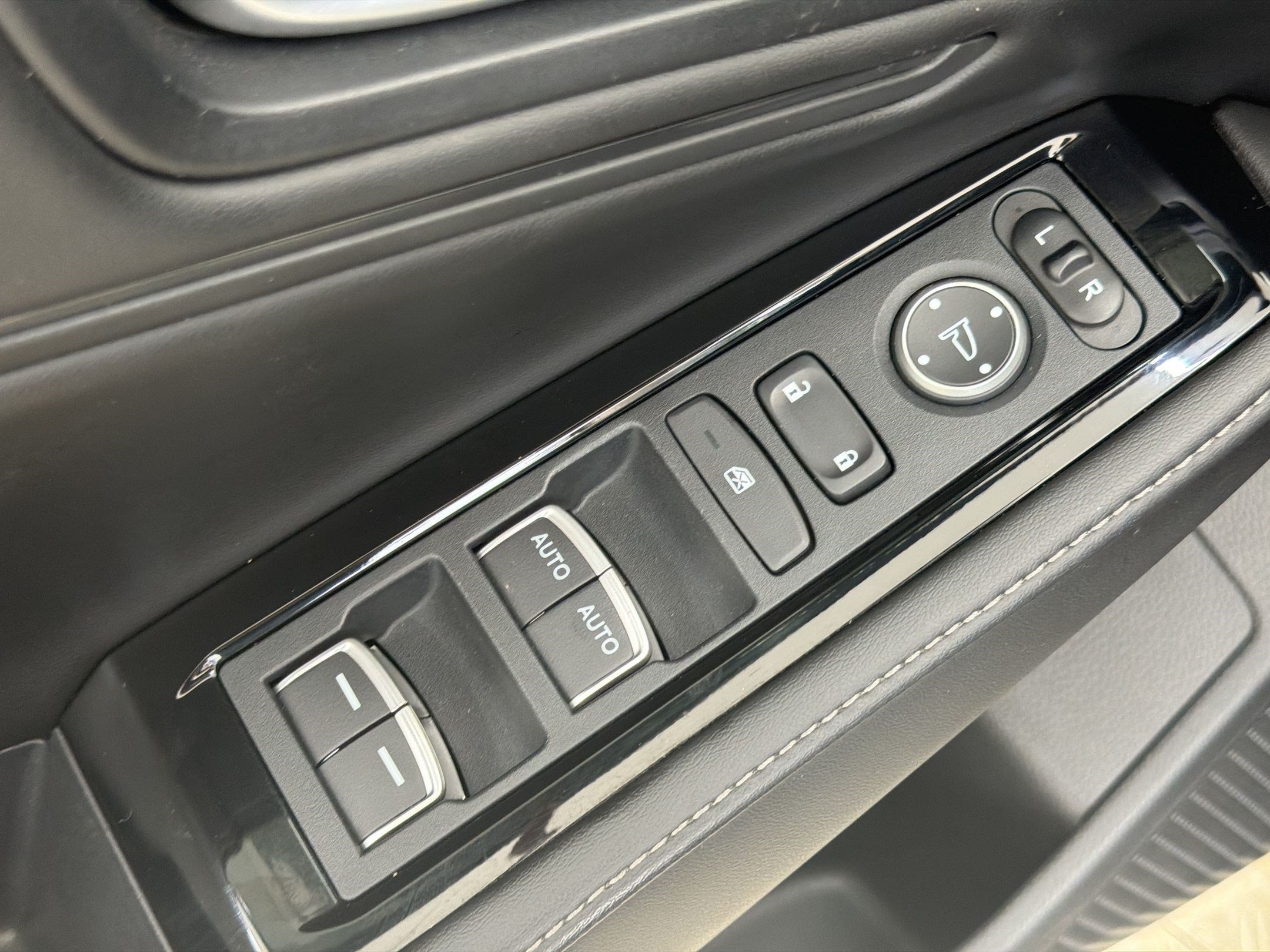 Used 2023 Honda Accord Touring image 26
