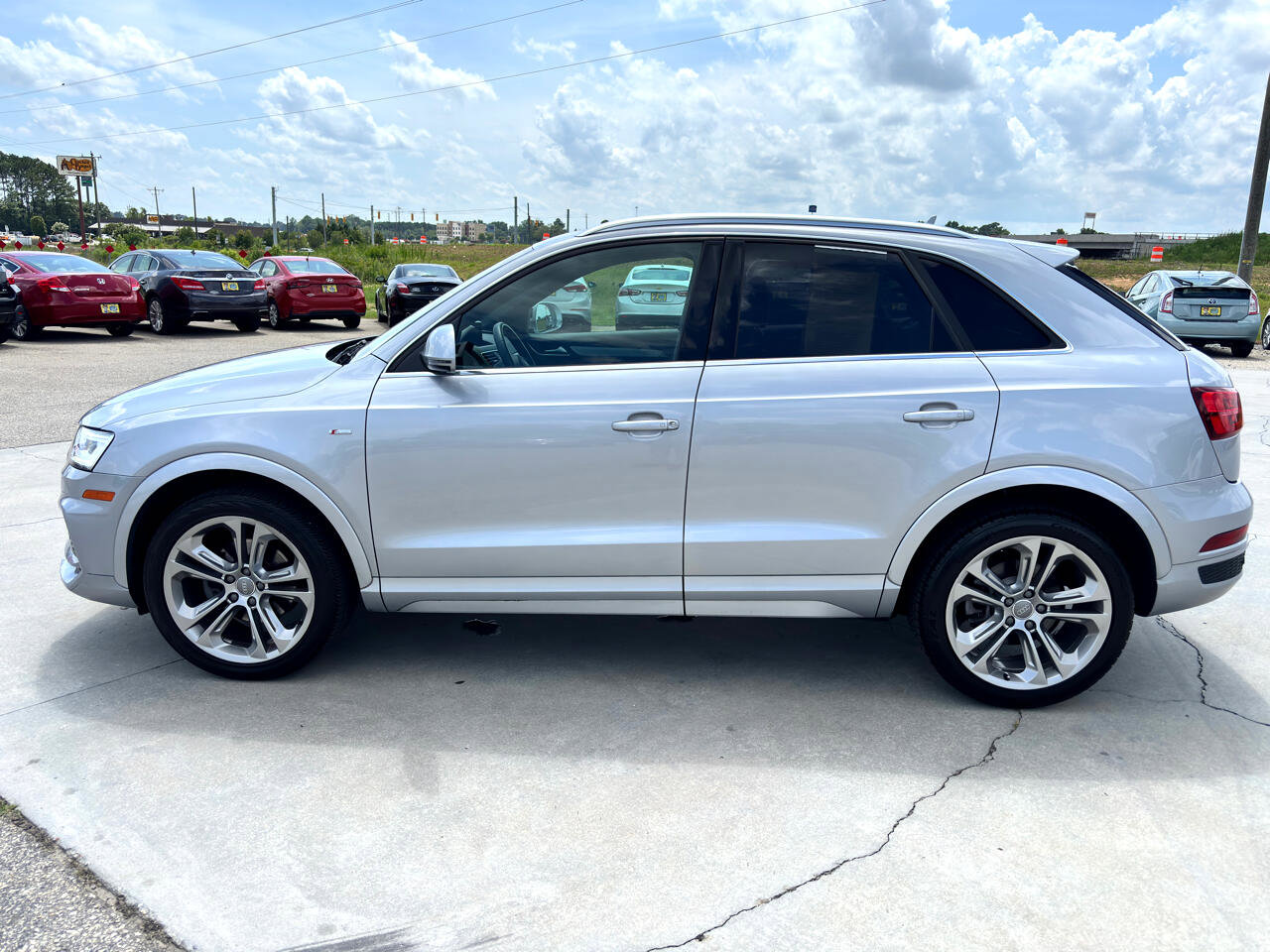 Used 2018 Audi Q3 2.0T Premium Plus w/ Premium Plus Package image 7