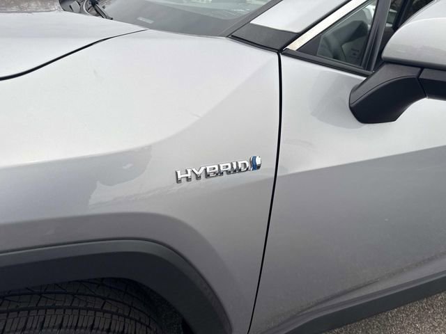 Used 2021 Toyota RAV4 XLE w/ Convenience Package AWD/4WD image 19