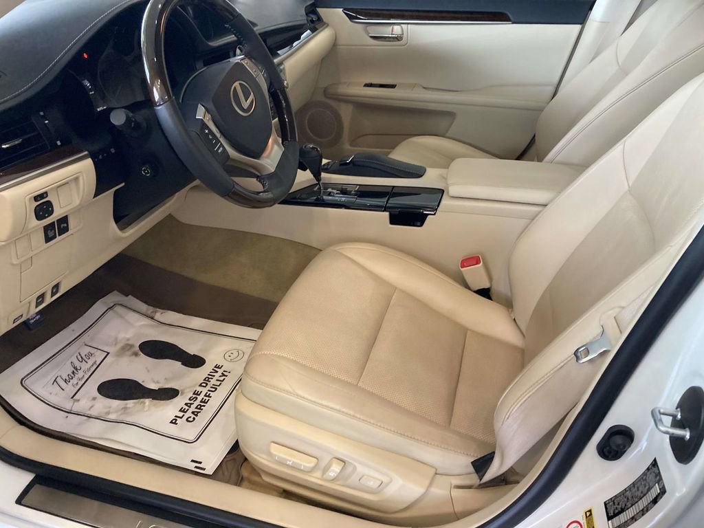 Used 2014 Lexus ES 350 350 w/ Luxury Package image 11