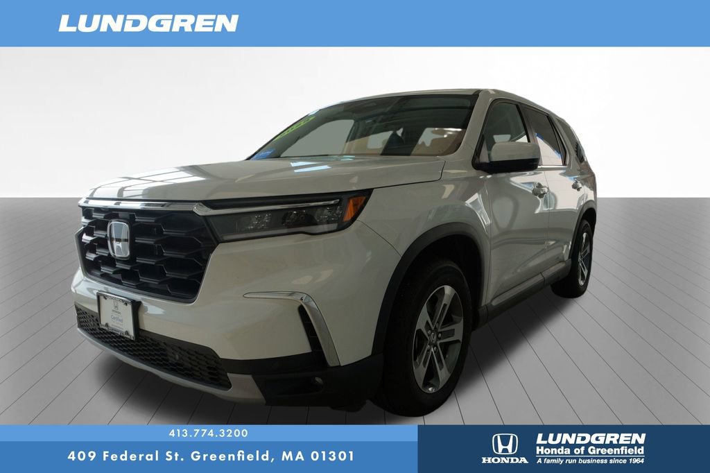 Used 2025 Honda Pilot EX-L image 3