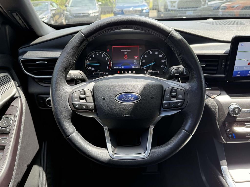 Used 2020 Ford Explorer Limited AWD/4WD image 18