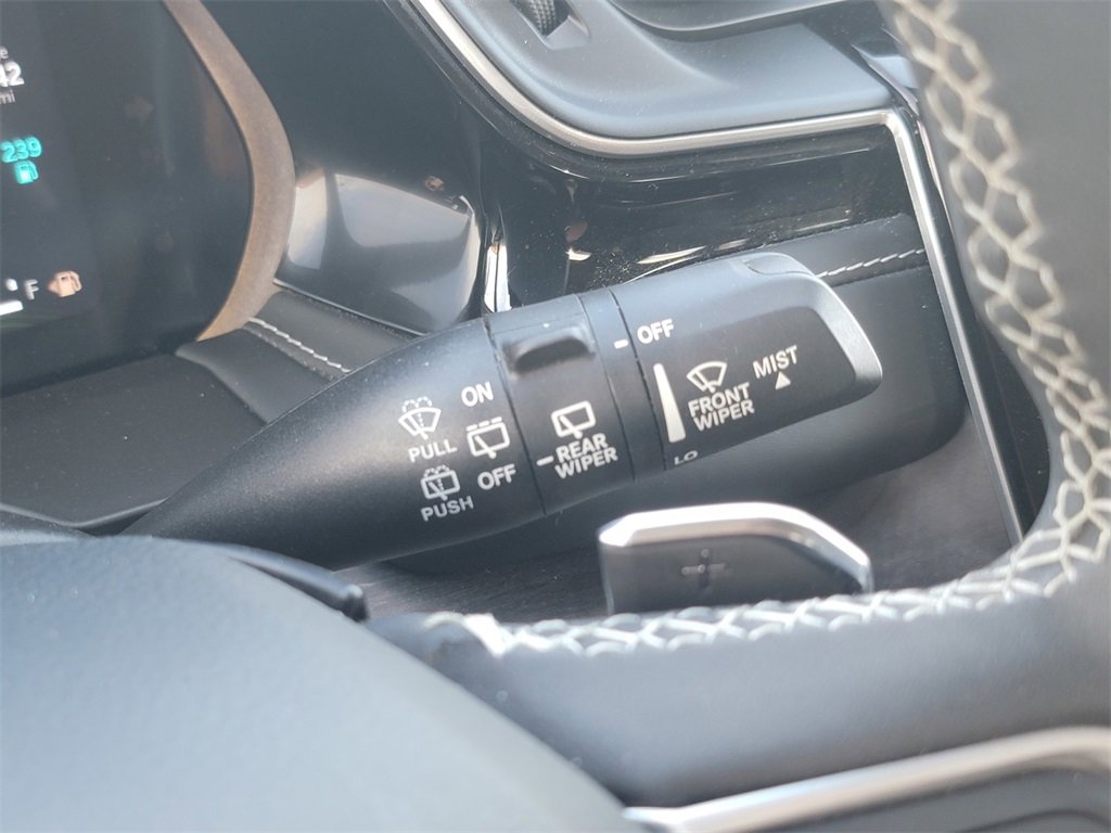 Used 2022 Jeep Grand Cherokee Limited 4xe image 35