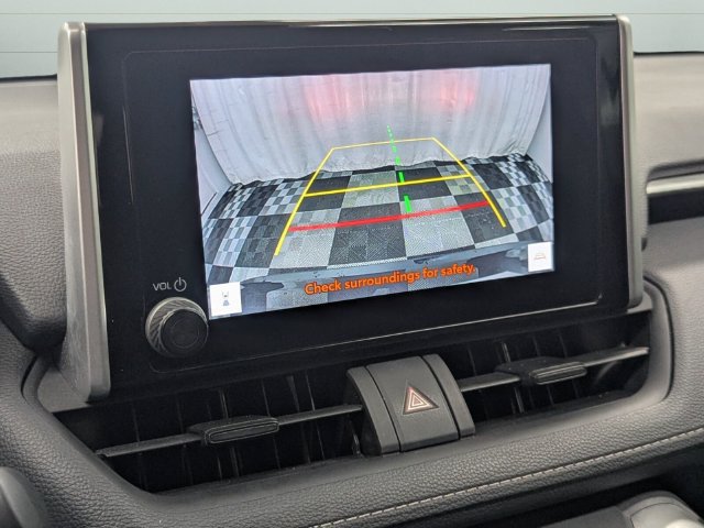 Used 2024 Toyota RAV4 LE FWD image 23