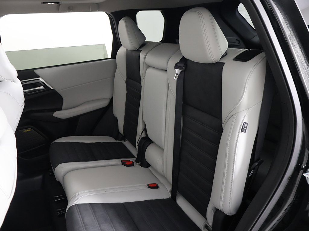 New 2026 Mitsubishi Outlander SE image 34