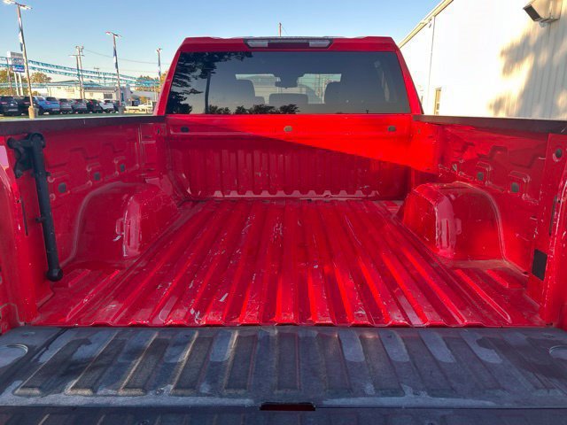 Used 2022 Chevrolet Silverado 1500 Custom w/ LPO, Blackout Package RWD image 31