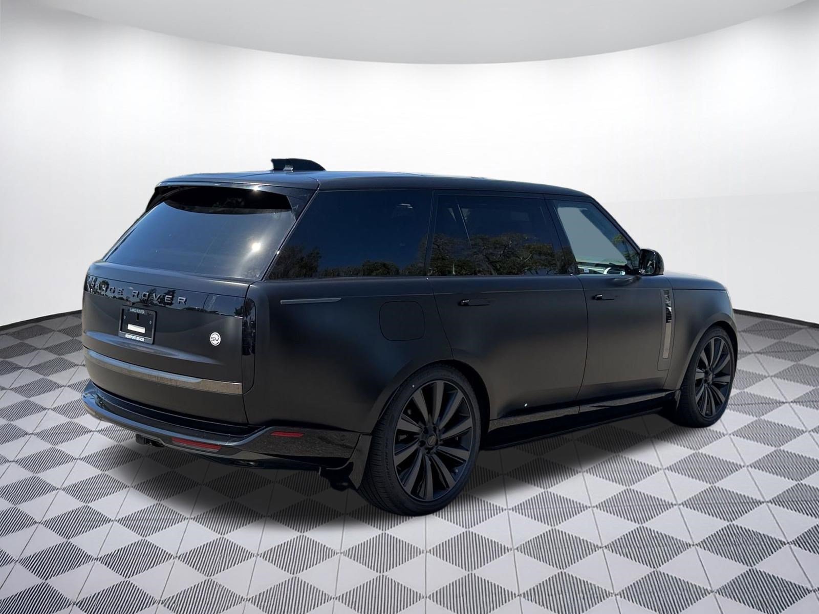 New 2026 Land Rover Range Rover SV AWD/4WD image 9