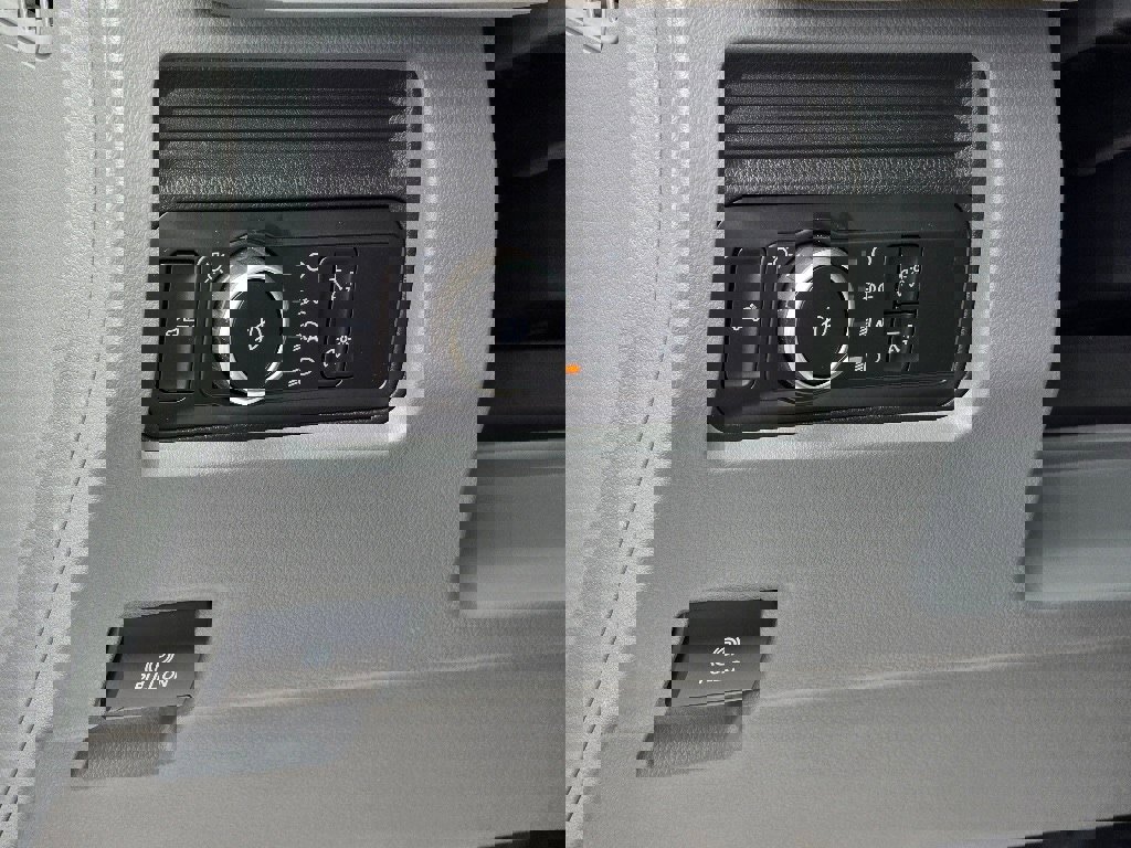 New 2026 Ford F350 XL w/ XL Chrome Package image 6