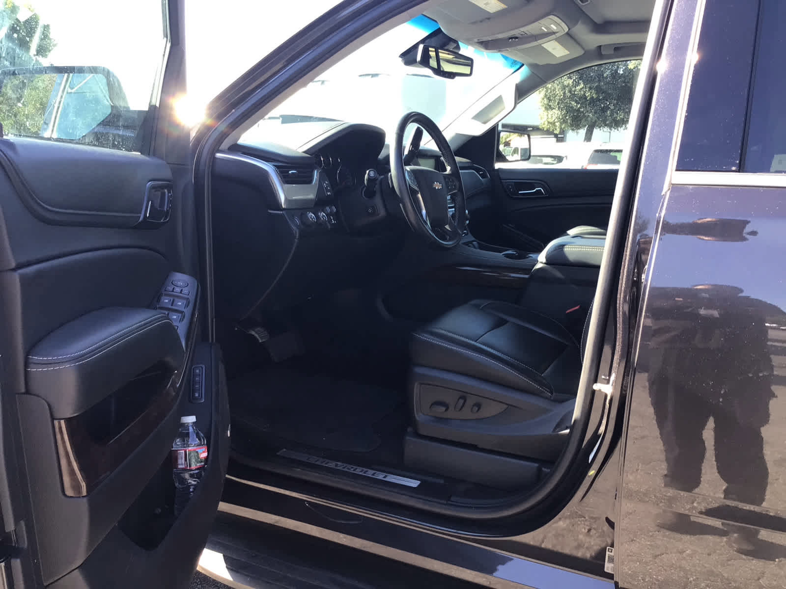 Used 2018 Chevrolet Tahoe LT AWD/4WD image 3
