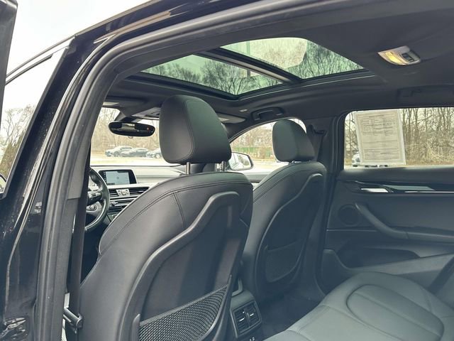 Used 2019 BMW X2 M35i image 22