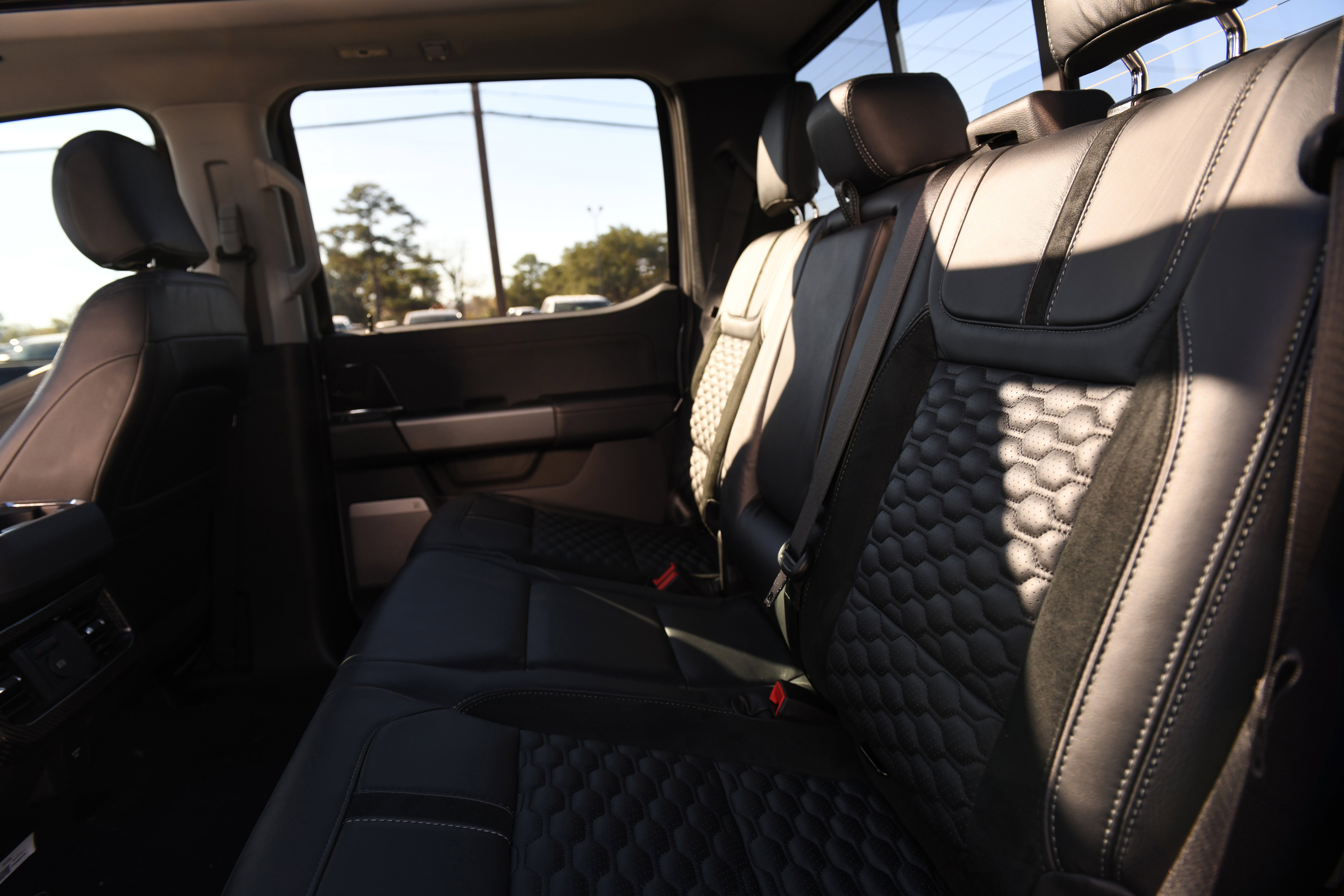 New 2026 Ford F250 Lariat w/ Black Appearance Package image 55