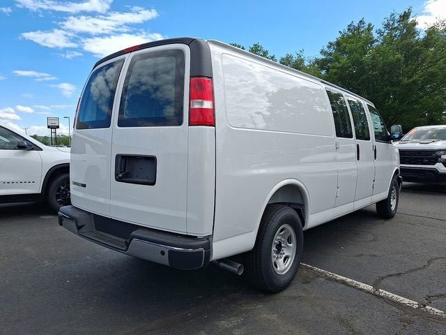 New 2026 Chevrolet Express 3500 Extended w/ Driver Convenience Package RWD image 4