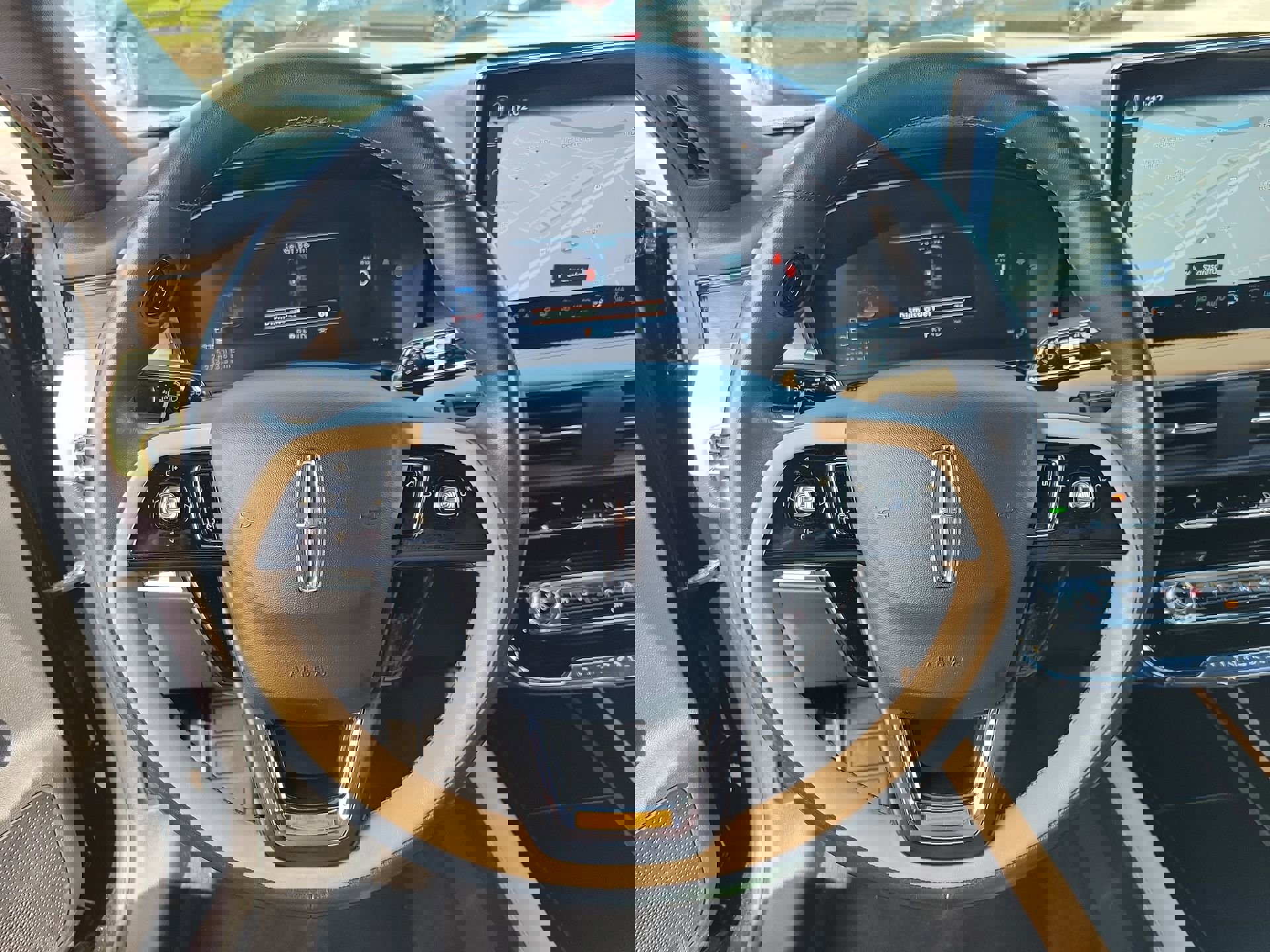 Used 2023 Lincoln Corsair Reserve w/ Jet Appearance Package FWD image 29