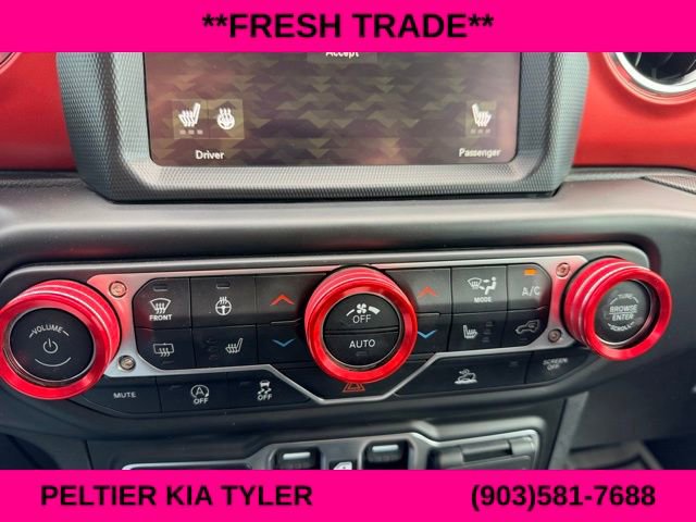 Used 2022 Jeep Gladiator Rubicon w/ Cold Weather Group image 19