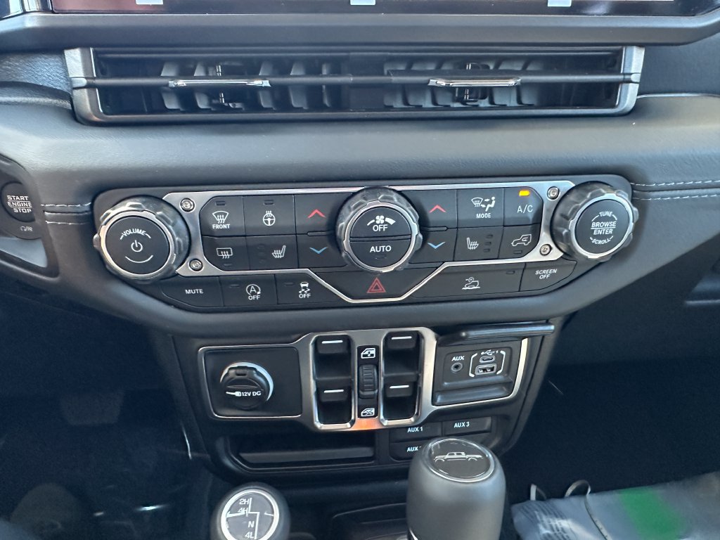 New 2026 Jeep Gladiator Sport AWD/4WD image 23