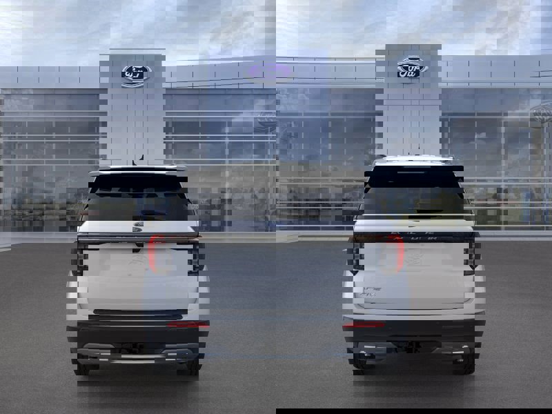 New 2026 Ford Explorer Active w/ Active Comfort Package image 5