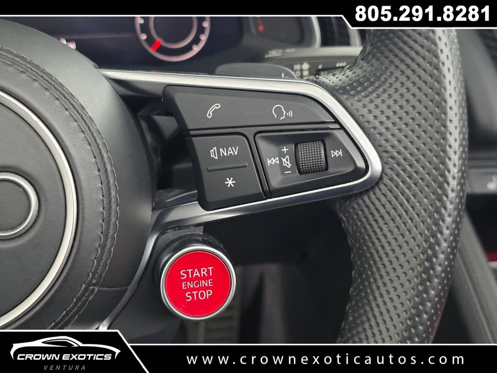 Used 2022 Audi R8 V10 w/ Carbon Exterior Package RWD image 24
