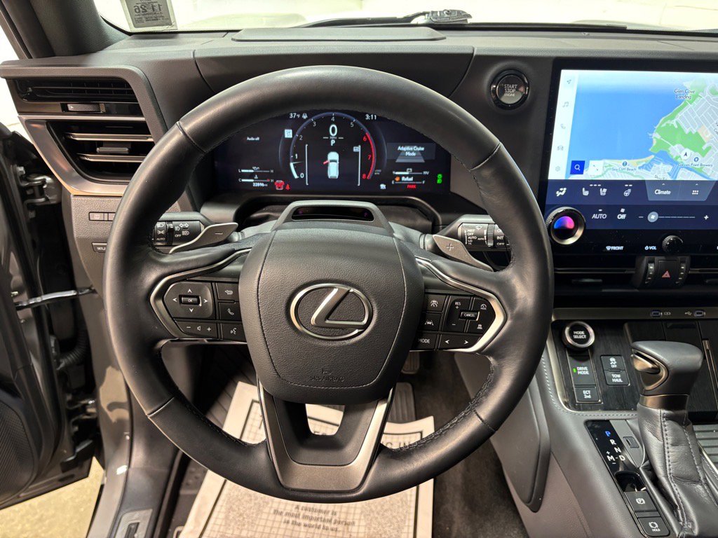 Used 2024 Lexus GX 550 image 18