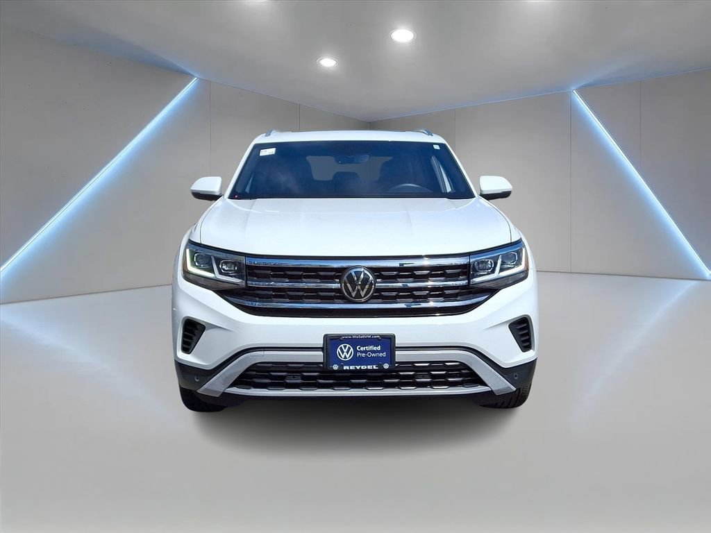 Certified 2023 Volkswagen Atlas Cross Sport SE w/ Panoramic Sunroof Package AWD/4WD image 2