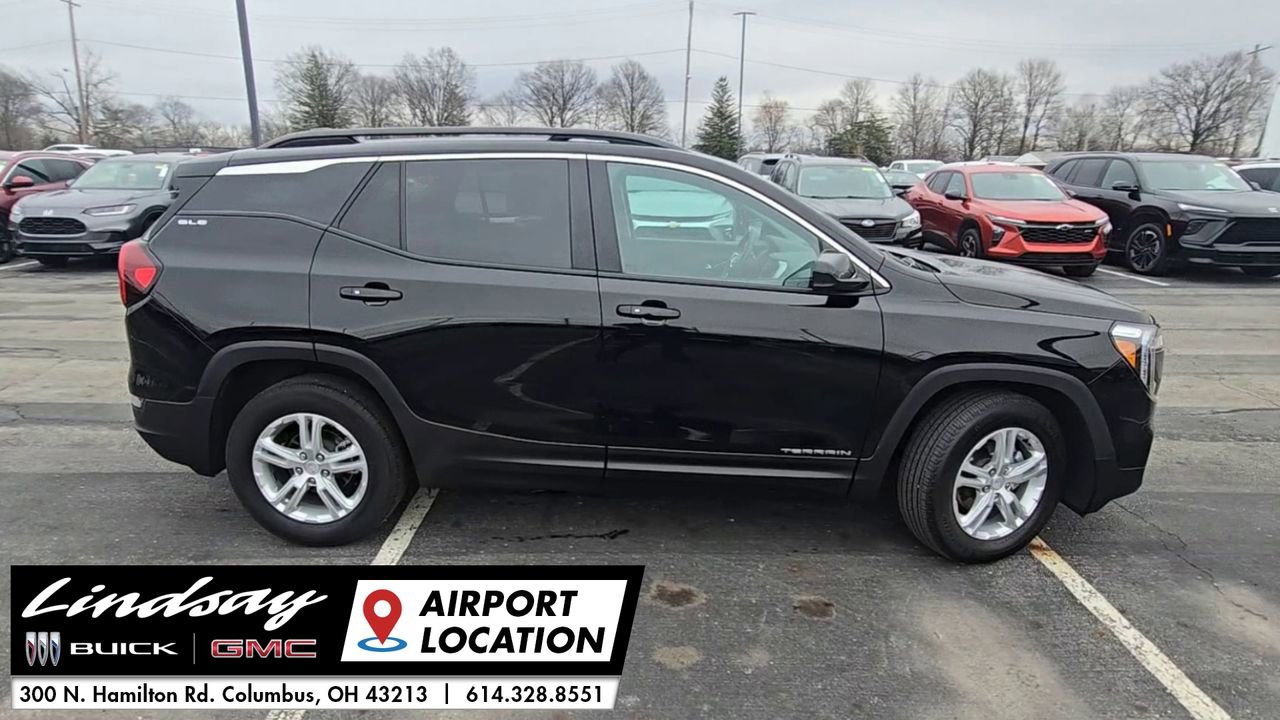 Used 2023 GMC Terrain SLE w/ Driver Convenience Package image 10