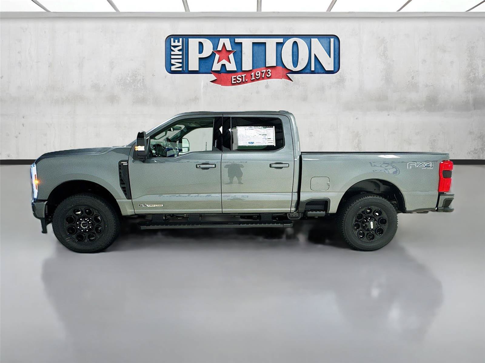 New 2026 Ford F250 Lariat w/ Black Appearance Package AWD/4WD image 4