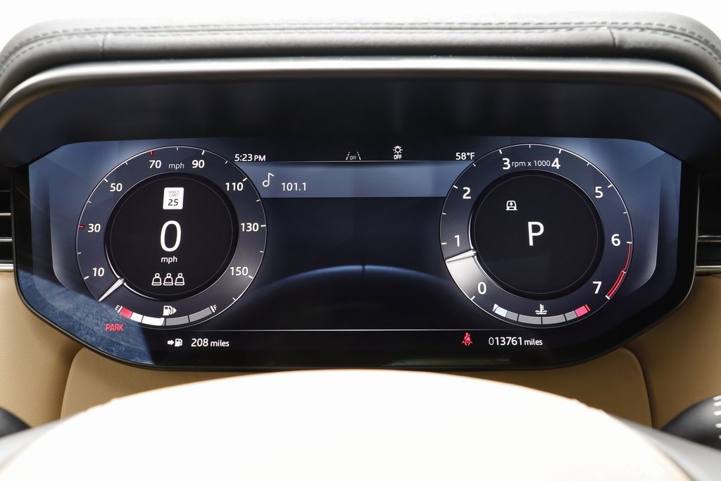 Certified 2025 Land Rover Range Rover Sport SE image 8