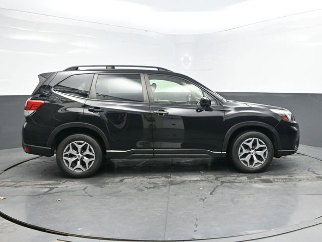 Used 2019 Subaru Forester Premium image 8