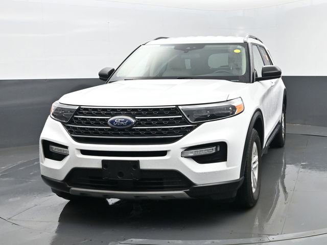Used 2023 Ford Explorer XLT w/ Equipment Group 202A AWD/4WD image 24