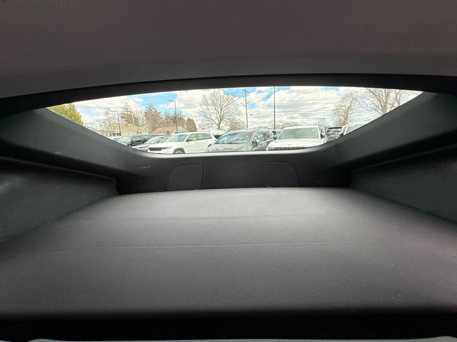 Used 2025 Tesla Model Y Performance image 32