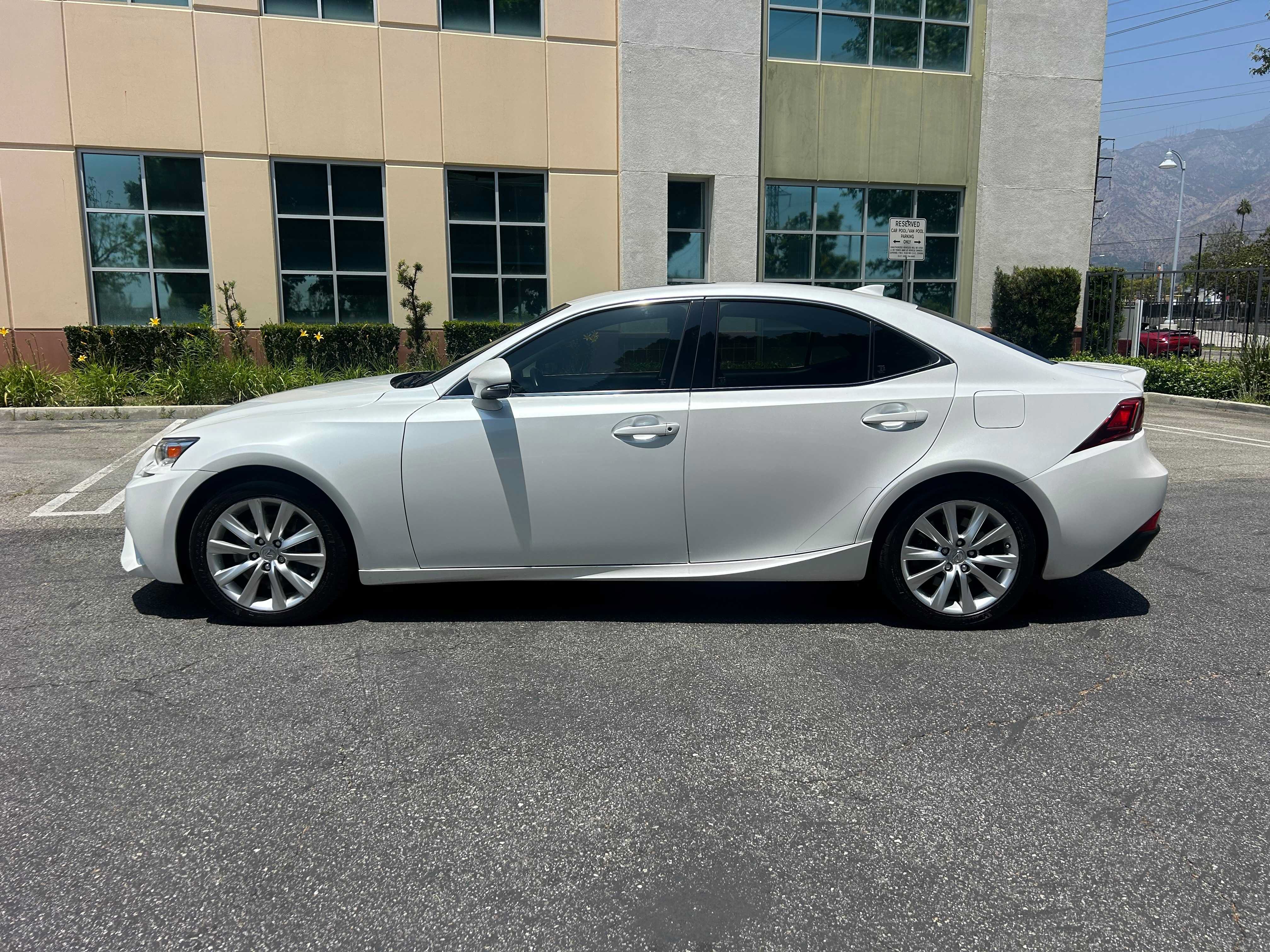 Used 2016 Lexus IS 200t RWD image 4