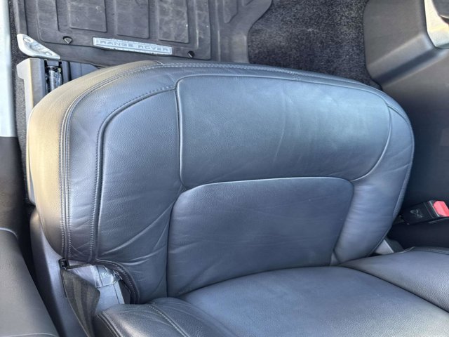 Used 2021 Land Rover Range Rover image 12